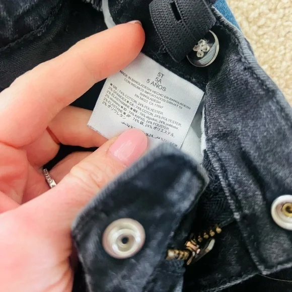 Lot girl size 4 and 5 jeggings from Lucky Brand, Old Nvy and Gap great condition - Picture 3 of 6